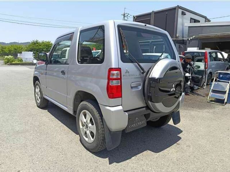 PAJERO MINI