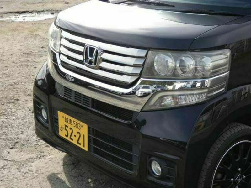 N BOX CUSTOM