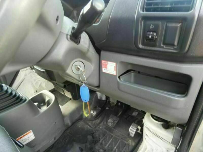 MINICAB VAN