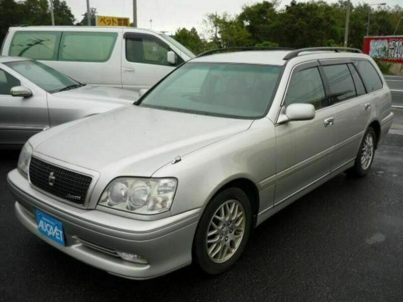 TOYOTA　CROWN ESTATE