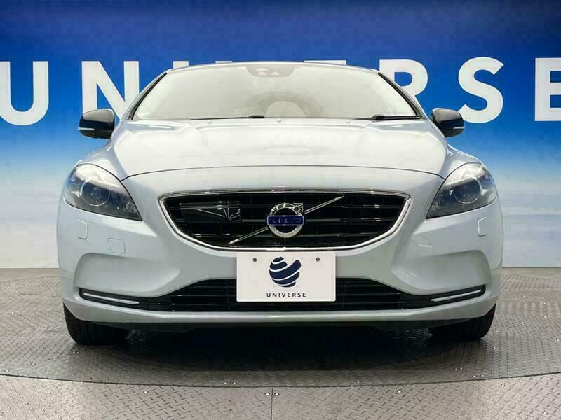 V40