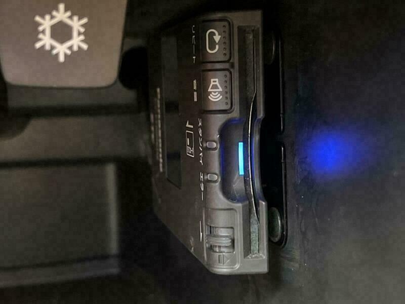 V40