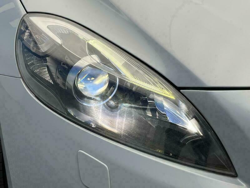 V40