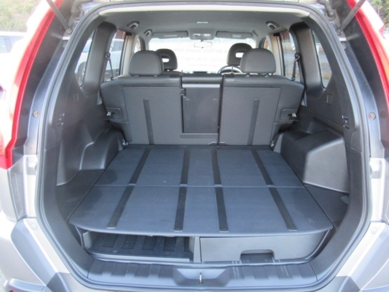 X-TRAIL