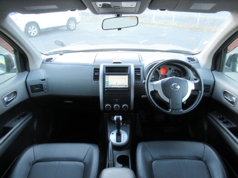 X-TRAIL