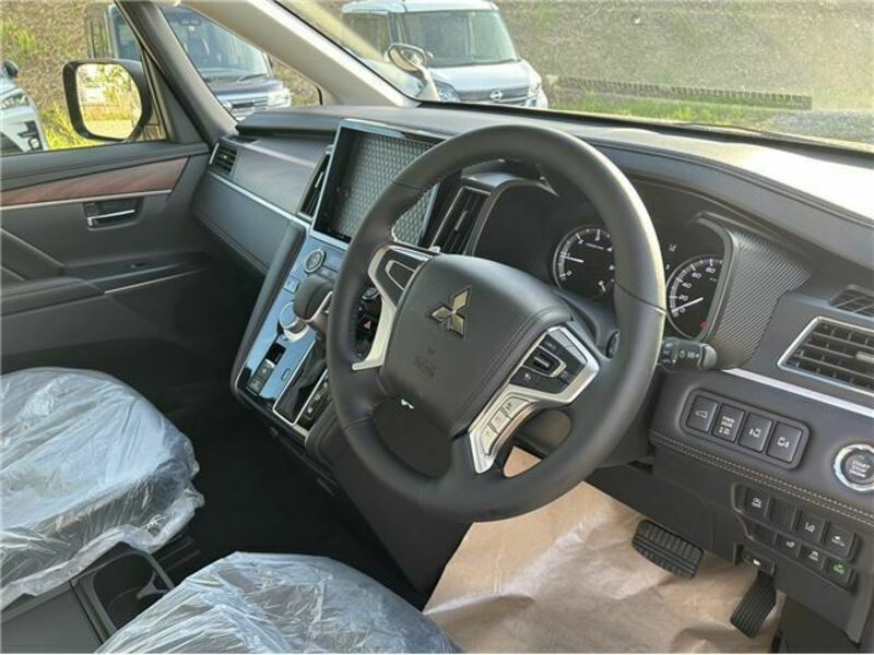 DELICA D5