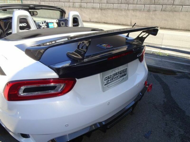 ABARTH 124 SPIDER