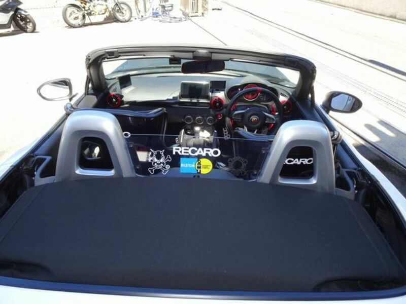 ABARTH 124 SPIDER