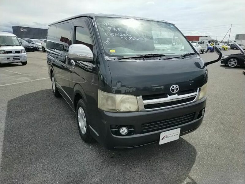 HIACE VAN