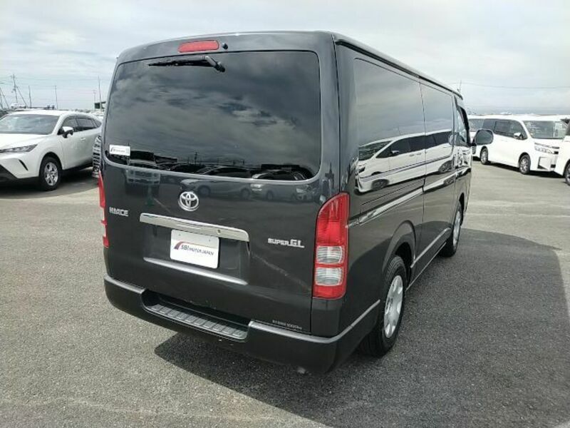 HIACE VAN