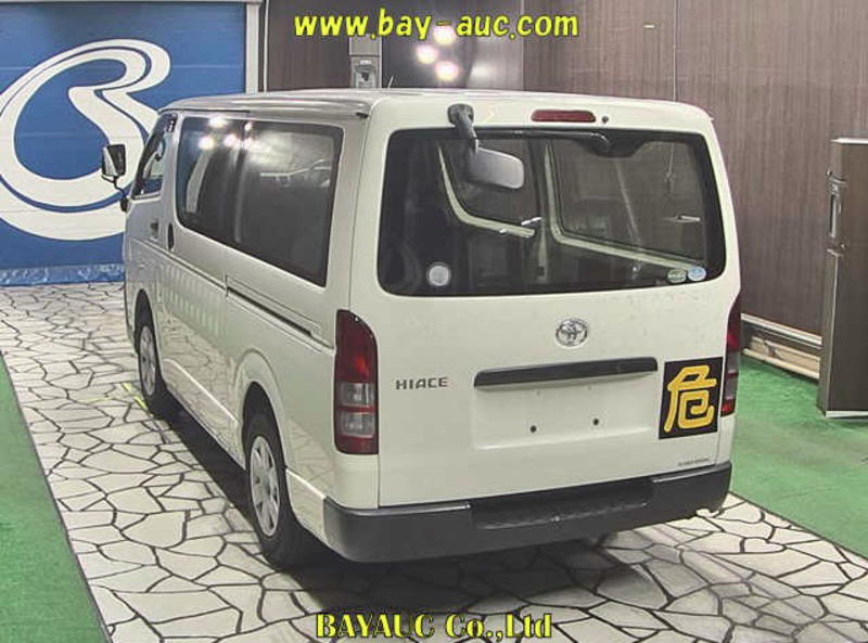 HIACE VAN