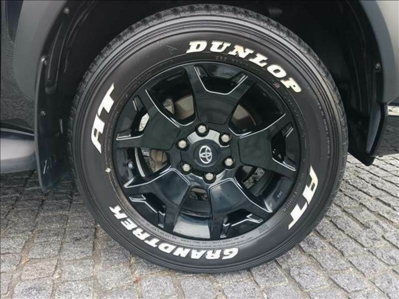 HILUX