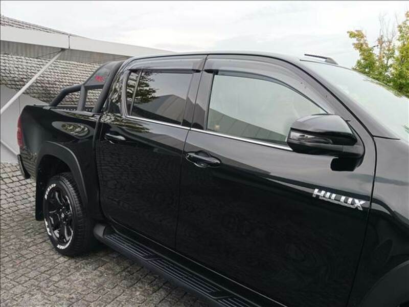 HILUX