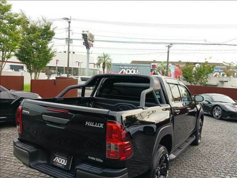 HILUX