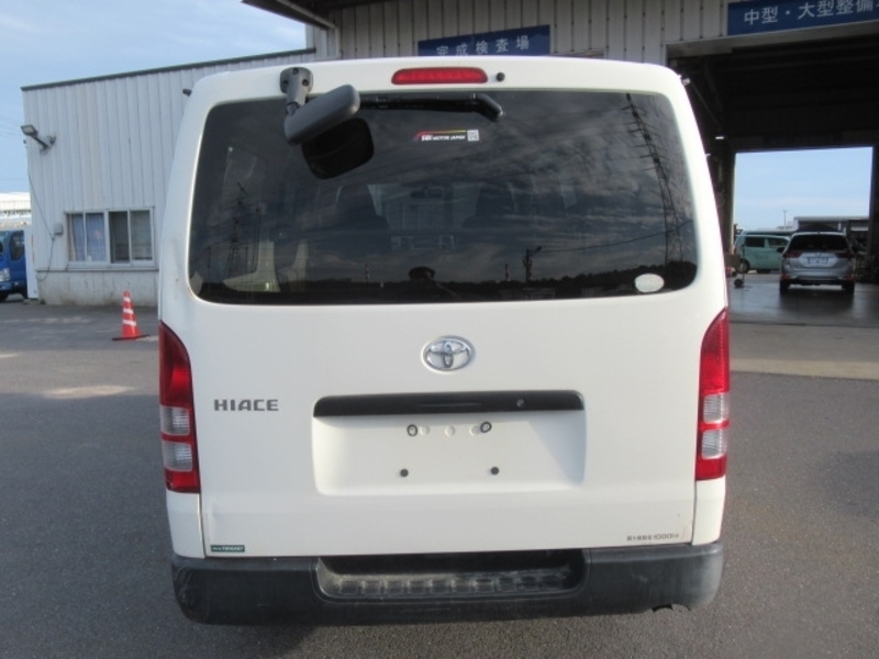 HIACE VAN