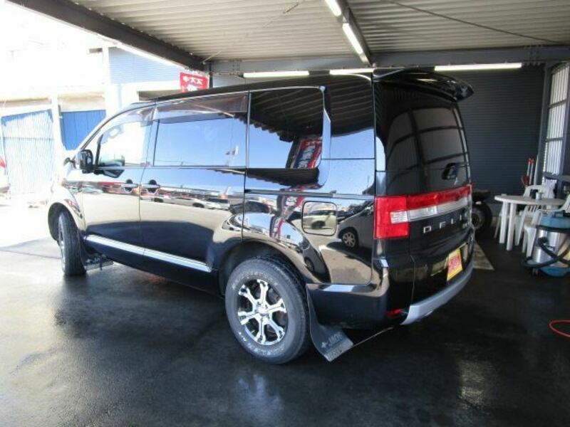 DELICA D5