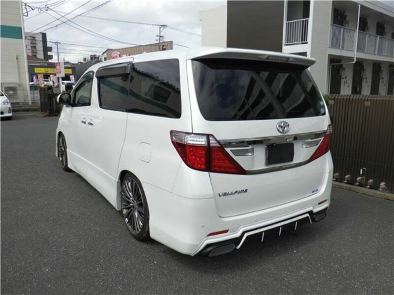 VELLFIRE