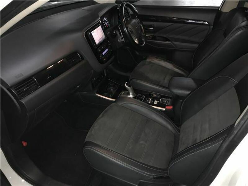 OUTLANDER PHEV