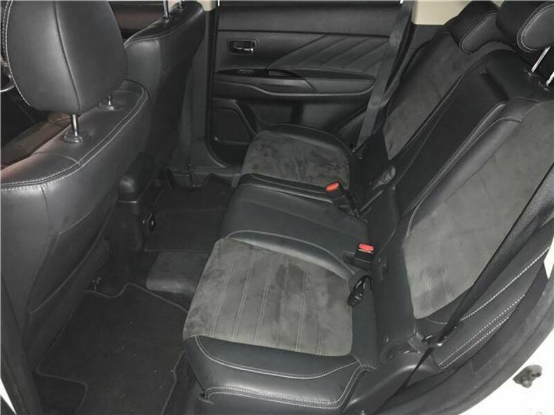 OUTLANDER PHEV