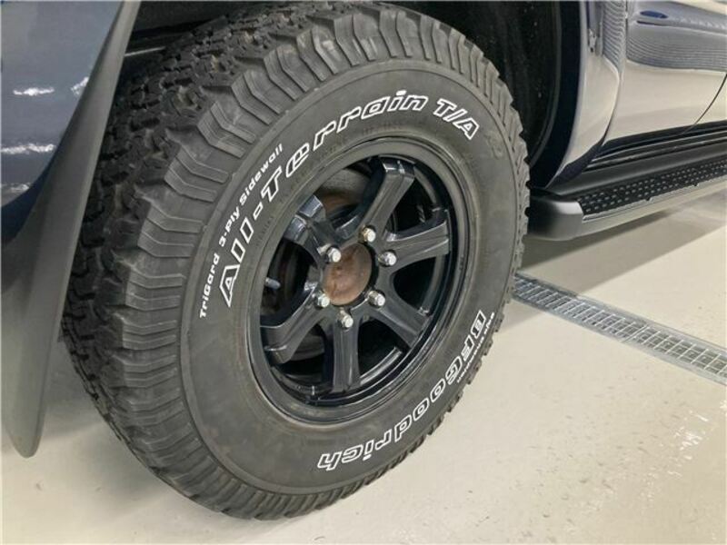 HILUX SURF