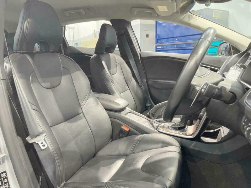 V40