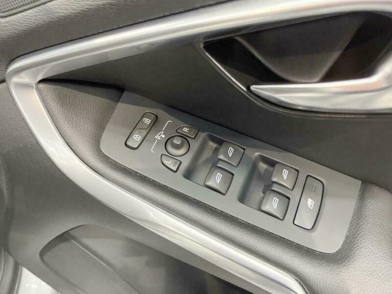V40