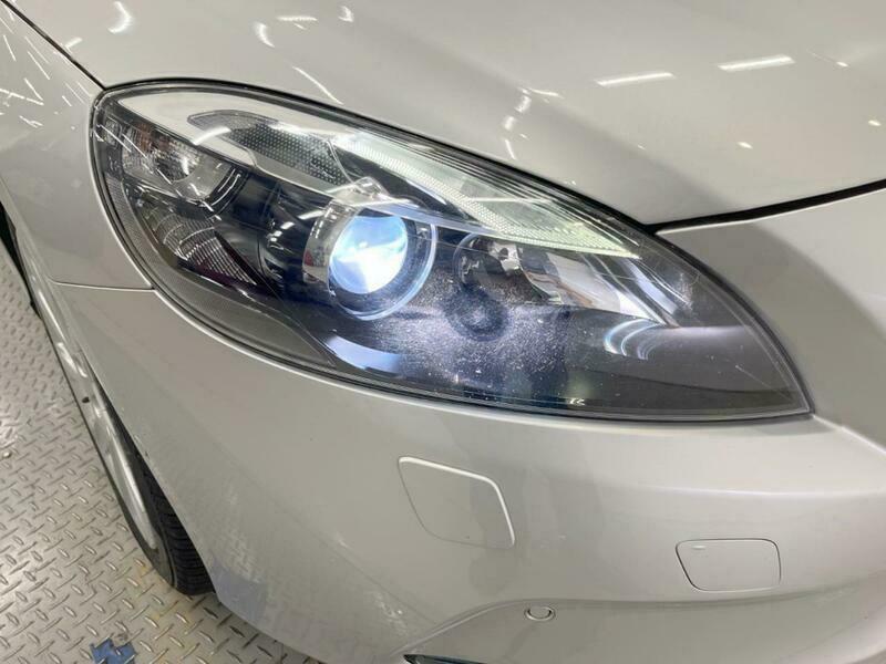 V40