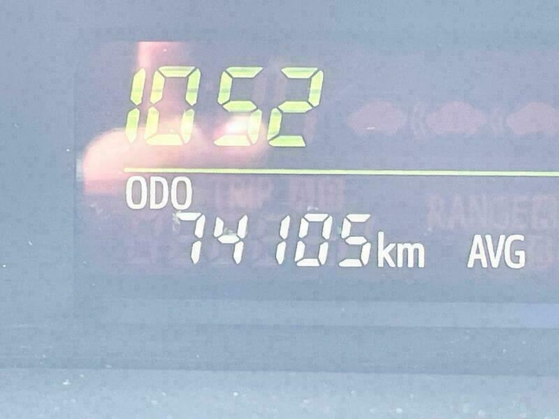 PRIUS ALPHA