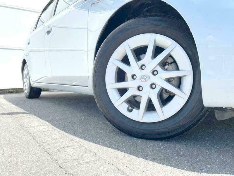 PRIUS ALPHA