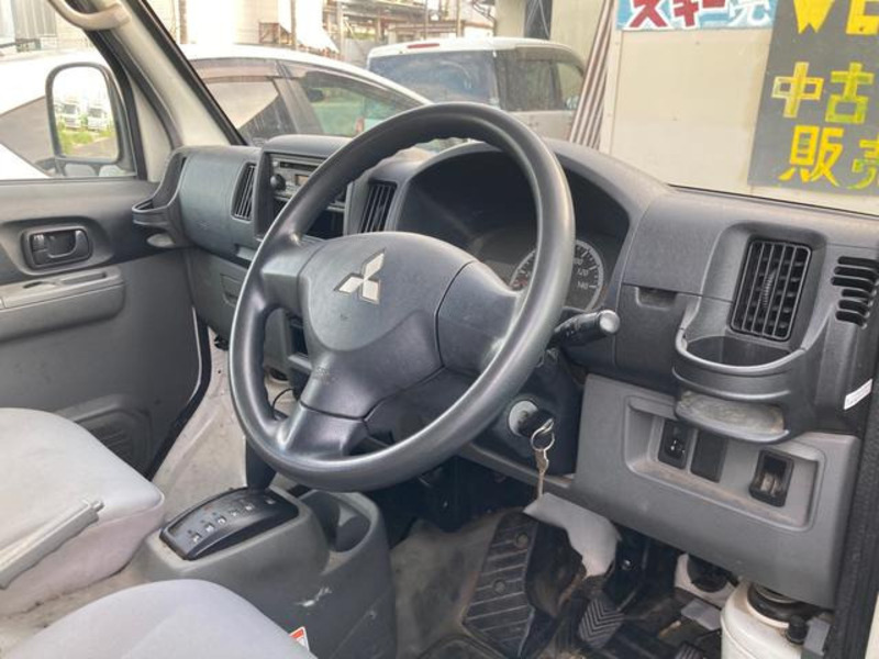 MINICAB VAN