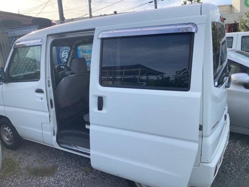 MINICAB VAN