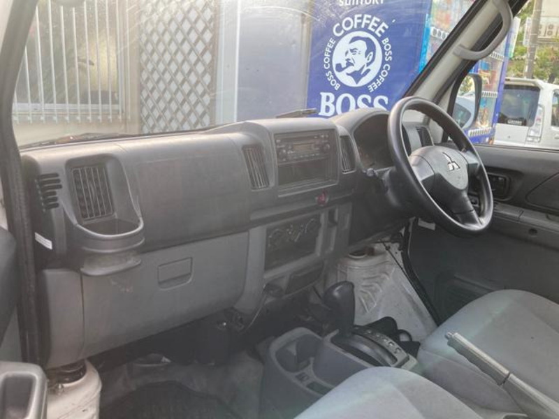 MINICAB VAN