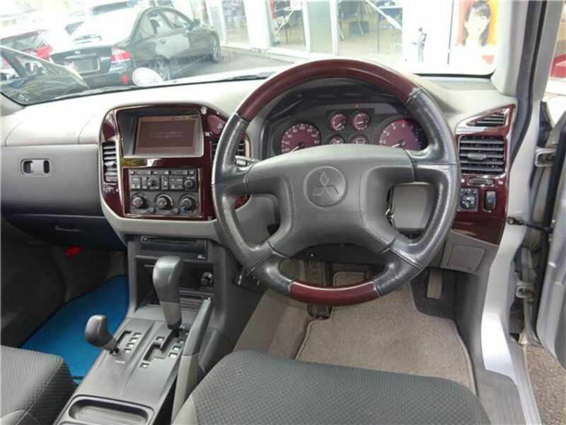 PAJERO-2