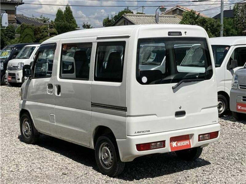 MINICAB VAN