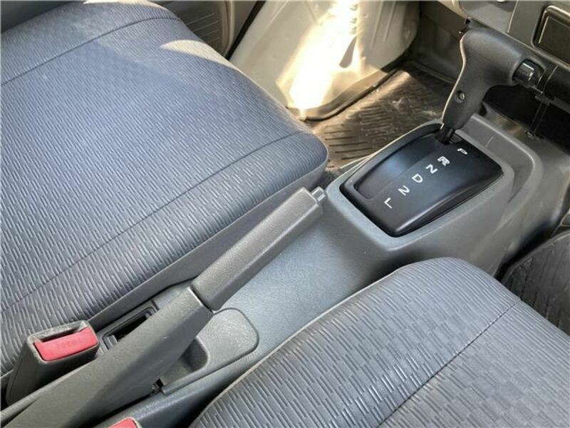 MINICAB VAN