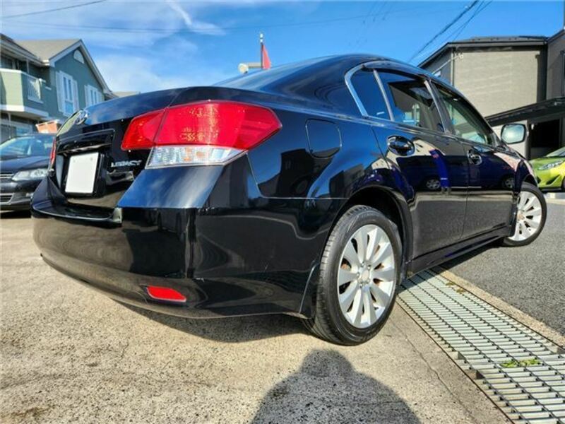 LEGACY B4
