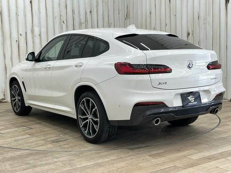 X4