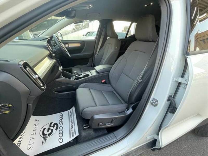 XC40