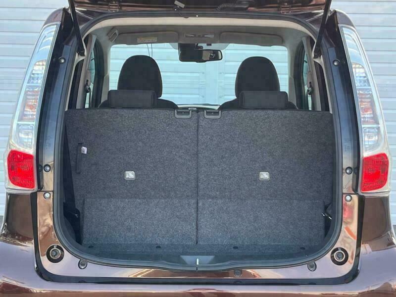 EK CUSTOM