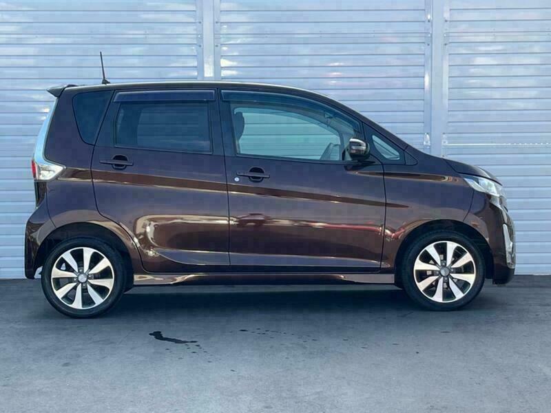 EK CUSTOM