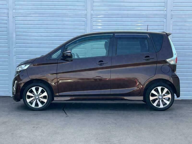 EK CUSTOM