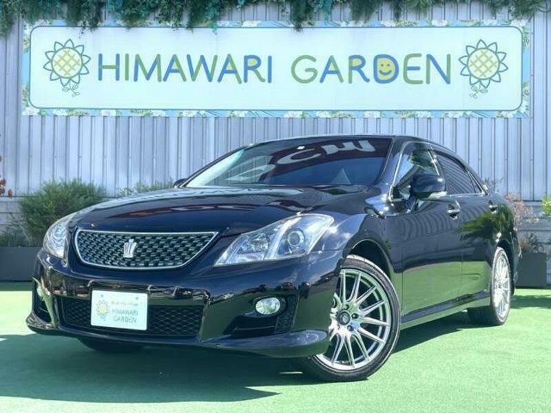 TOYOTA　CROWN