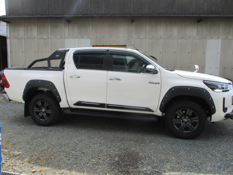 HILUX