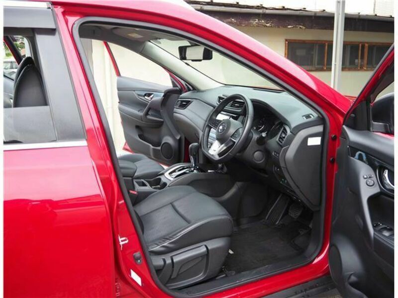 X-TRAIL-18