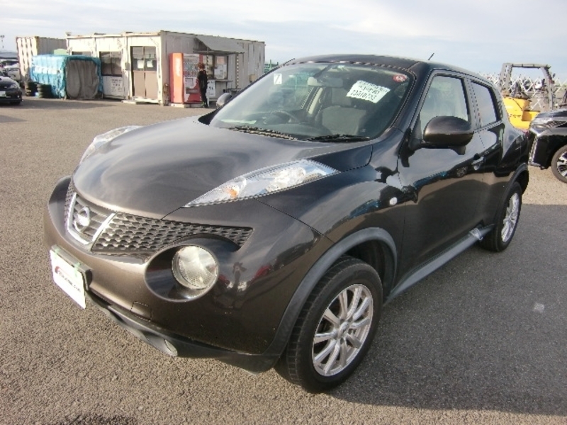 NISSAN JUKE