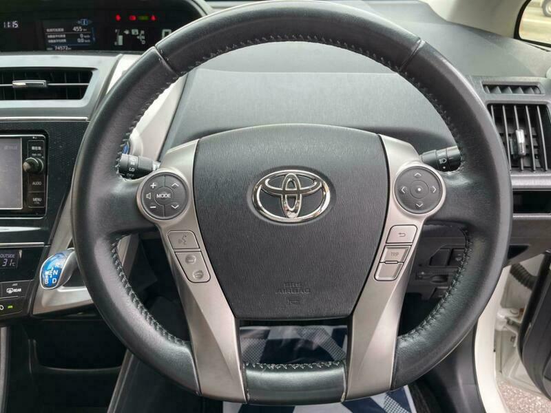 PRIUS ALPHA
