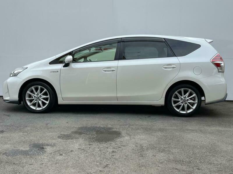 PRIUS ALPHA