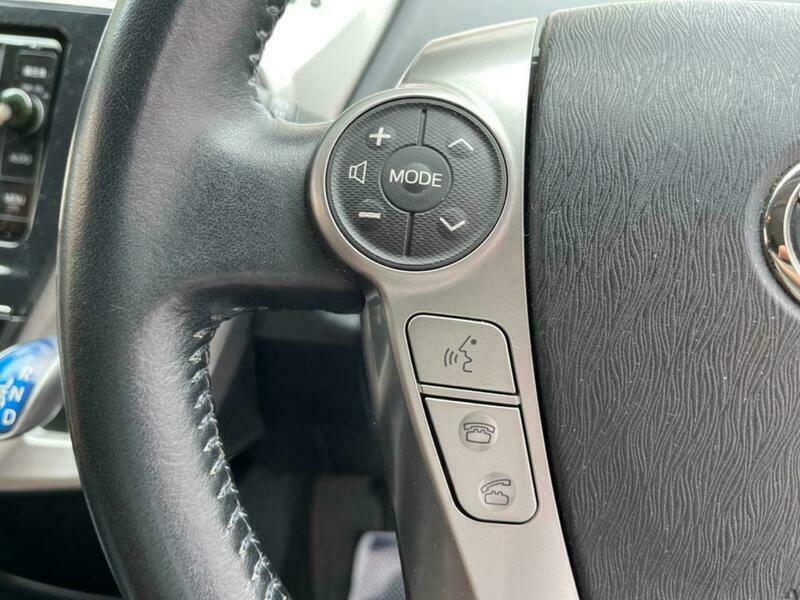PRIUS ALPHA
