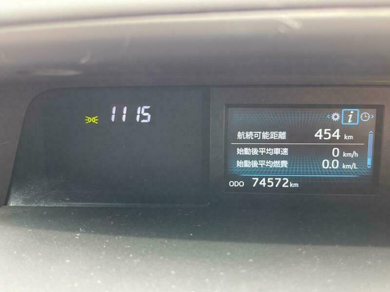 PRIUS ALPHA