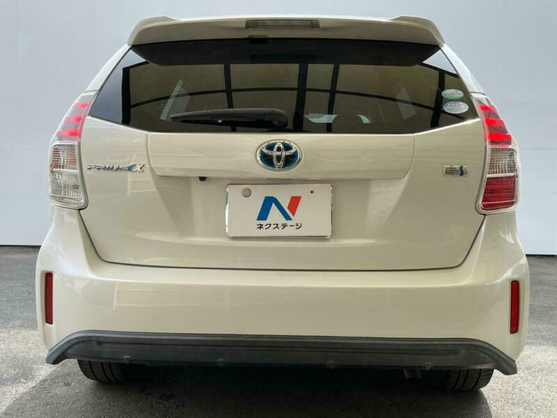 PRIUS ALPHA
